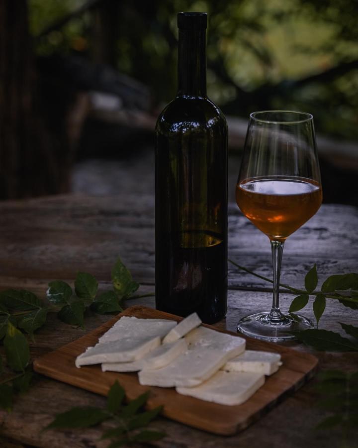 Отель Menabde Winery Ozurget'i Экстерьер фото